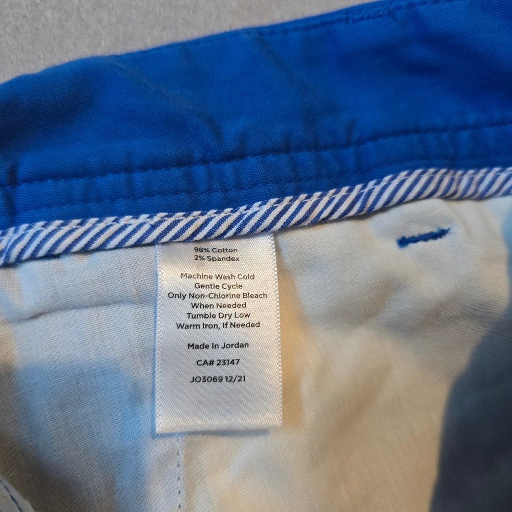 Talbots Relaxed Chino Shorts Womens 10 Blue Cotton Stretch Mid Rise Casual - Picture 6 of 6